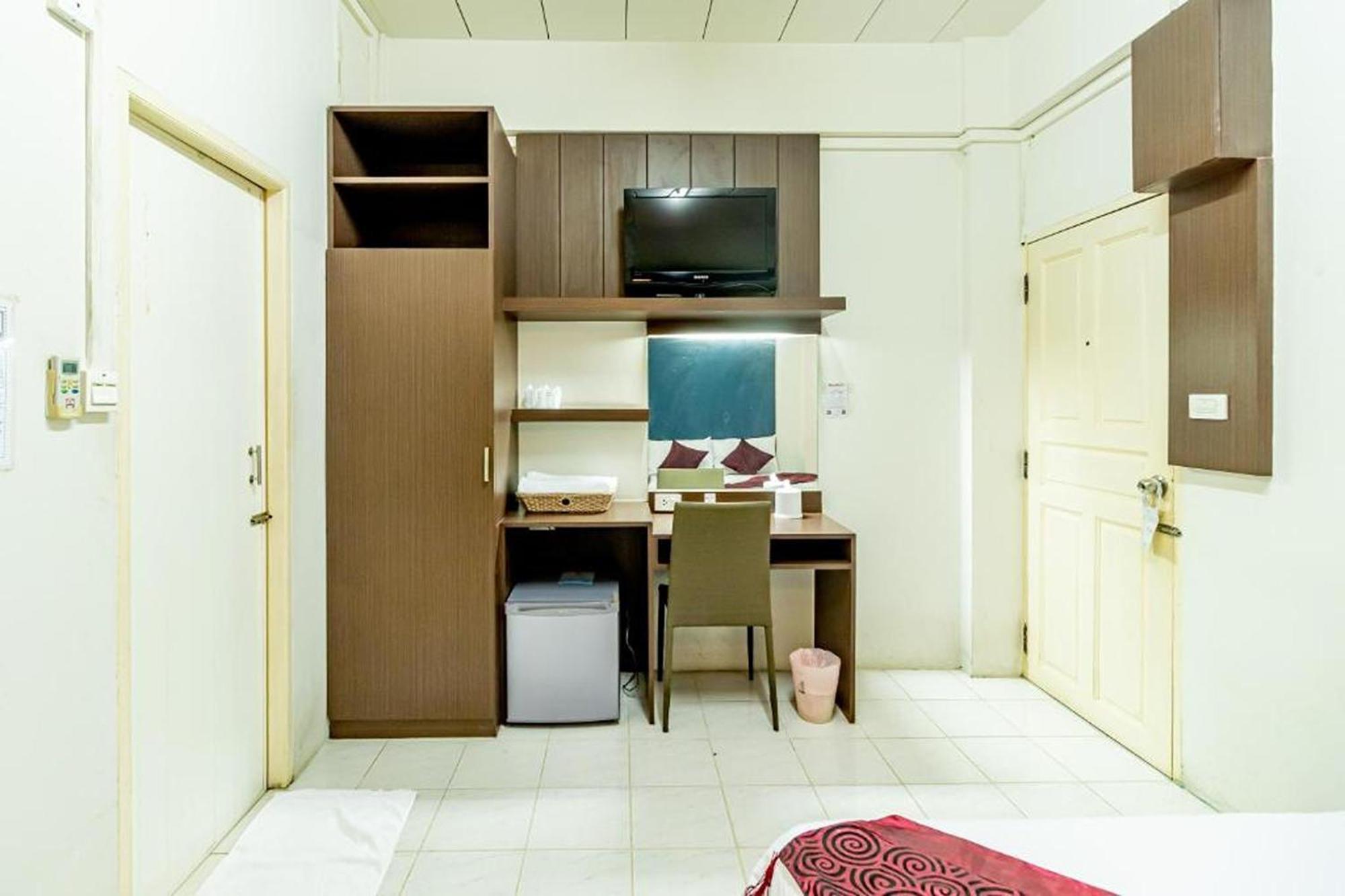 Riski Residence Bangkok-Noi - Wasit Apartment Esterno foto